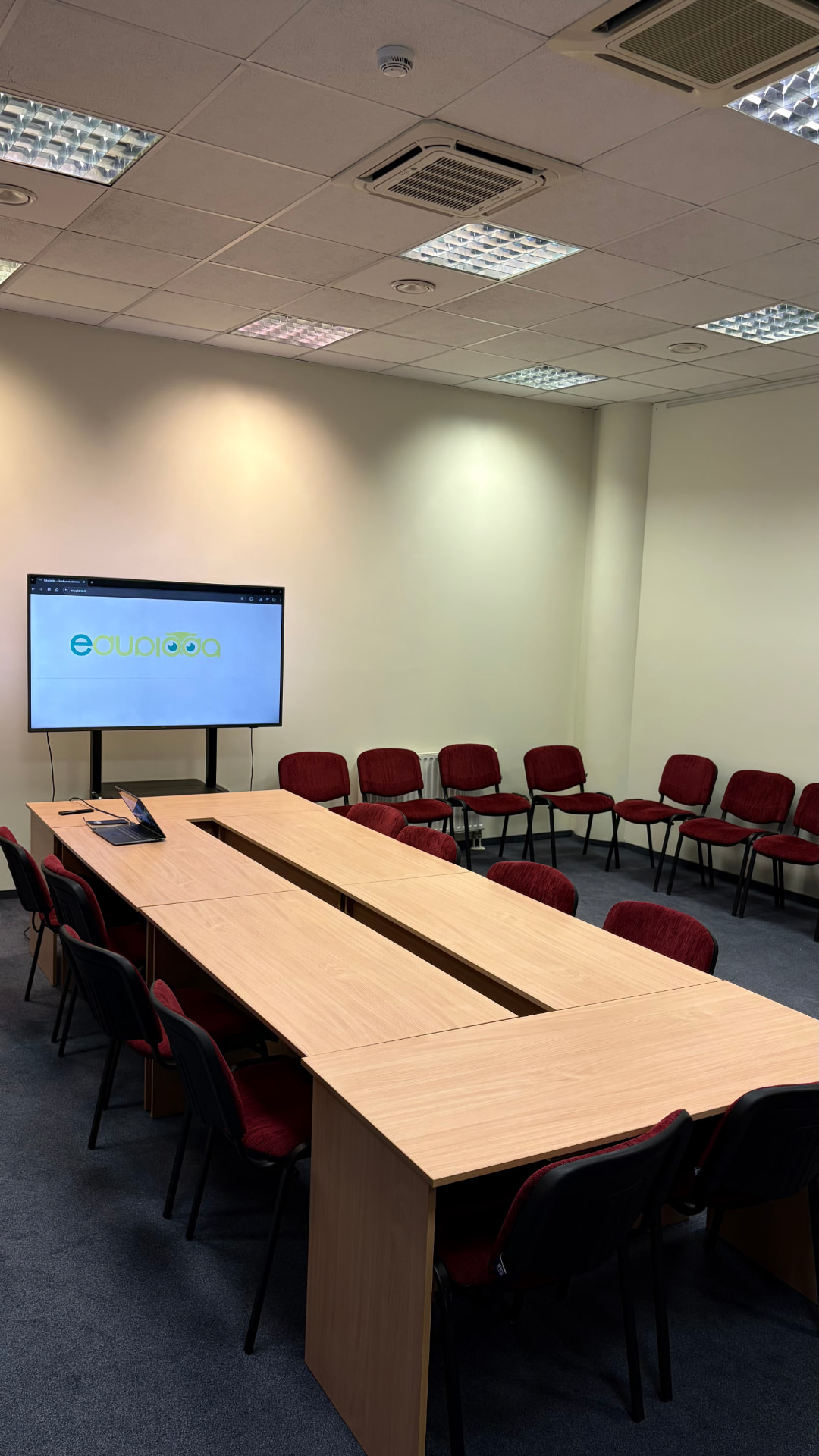 Meeting room photo 4