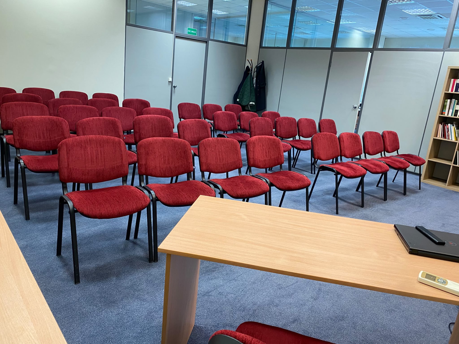 Meeting room photo 5