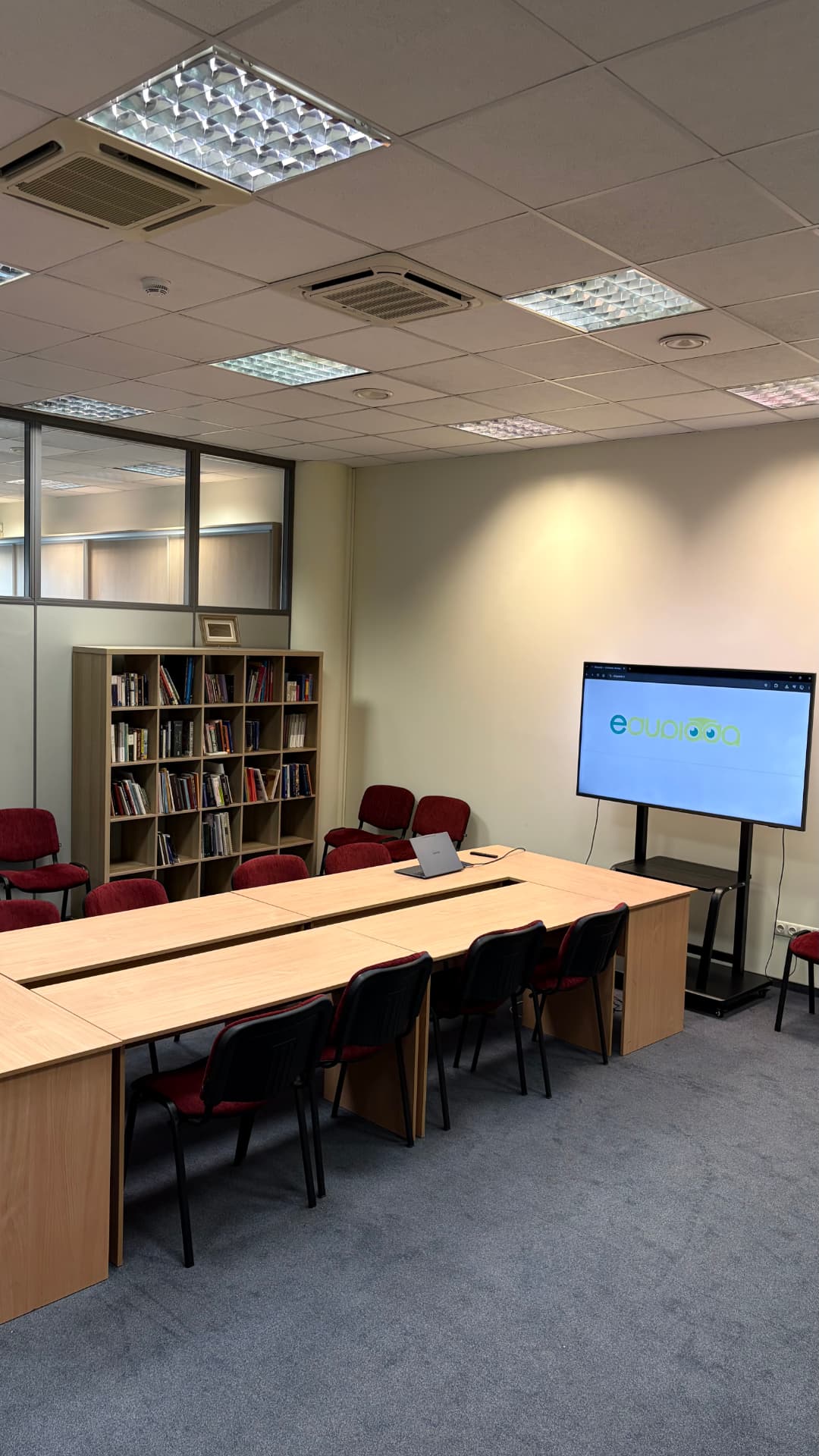 Meeting room photo 1